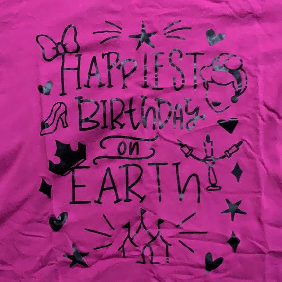 Happiest birthday on earth disney tshirt - Picture 2 of 3